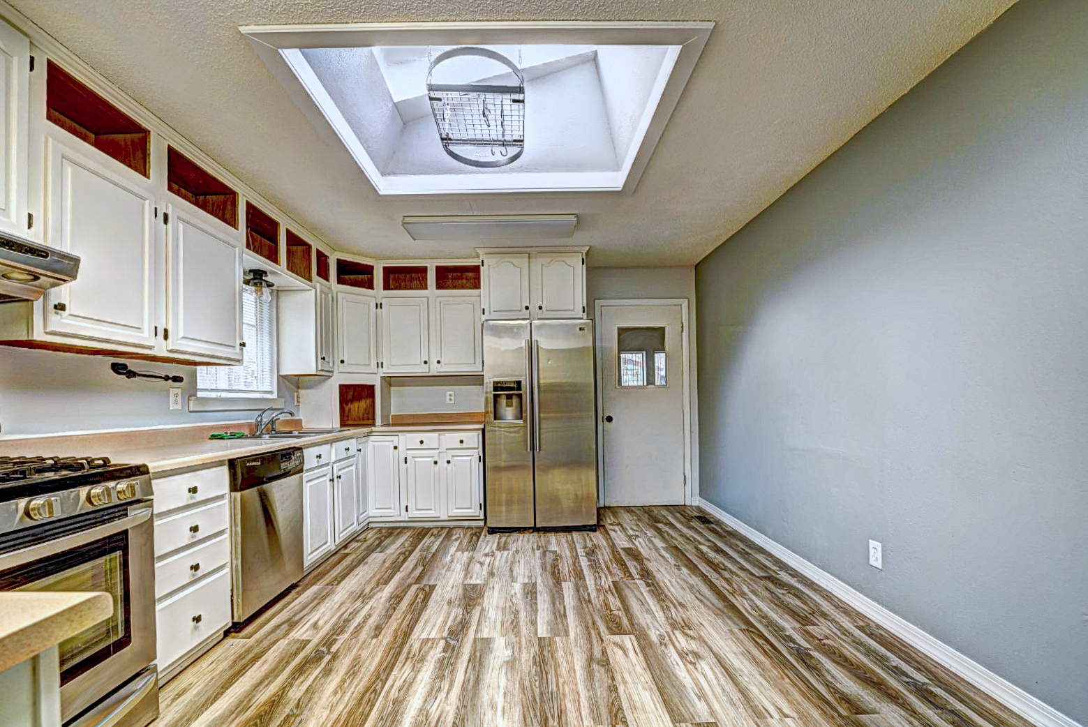 Property thumbnail image