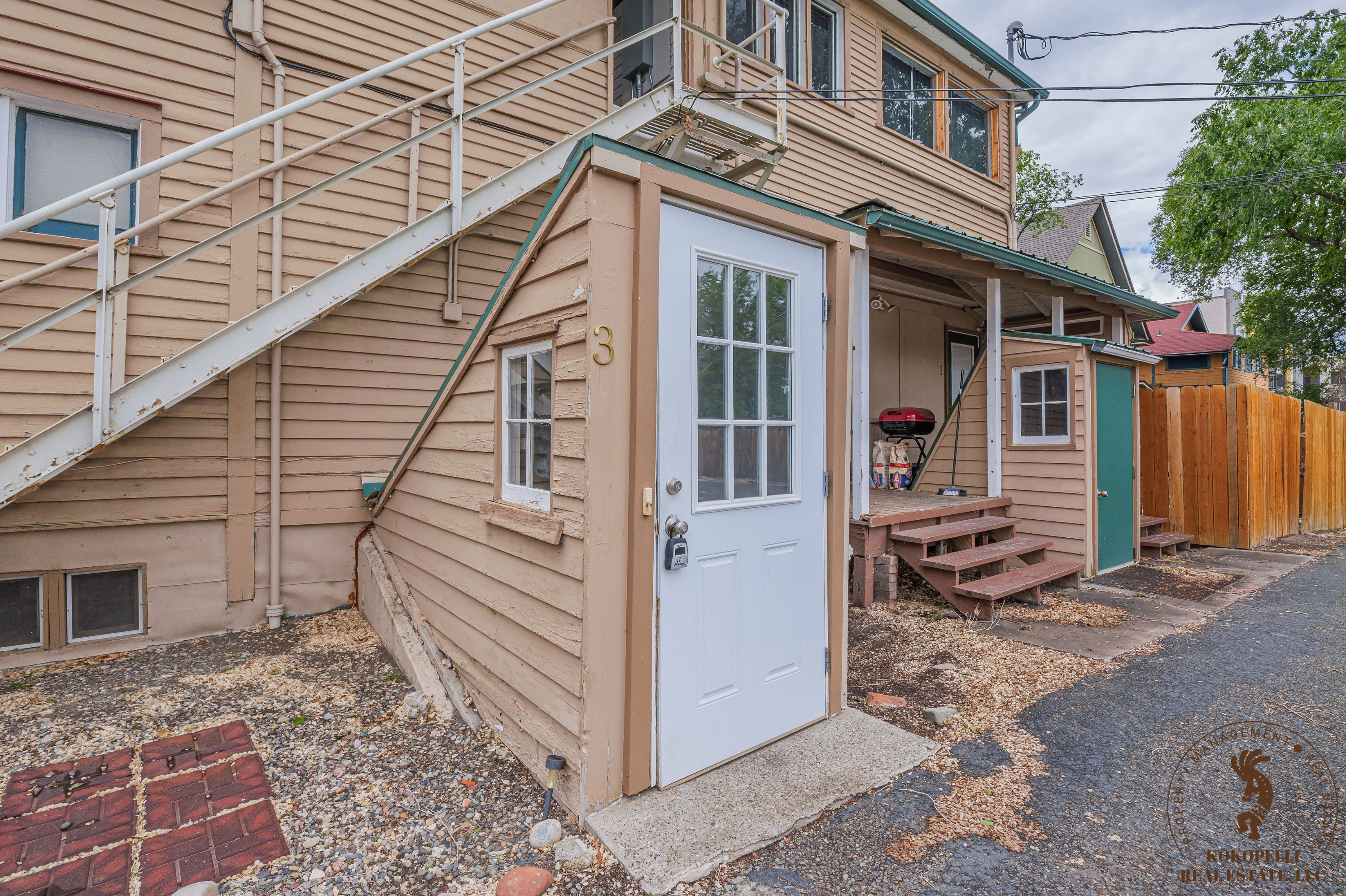 1060 Grand Avenue - 3