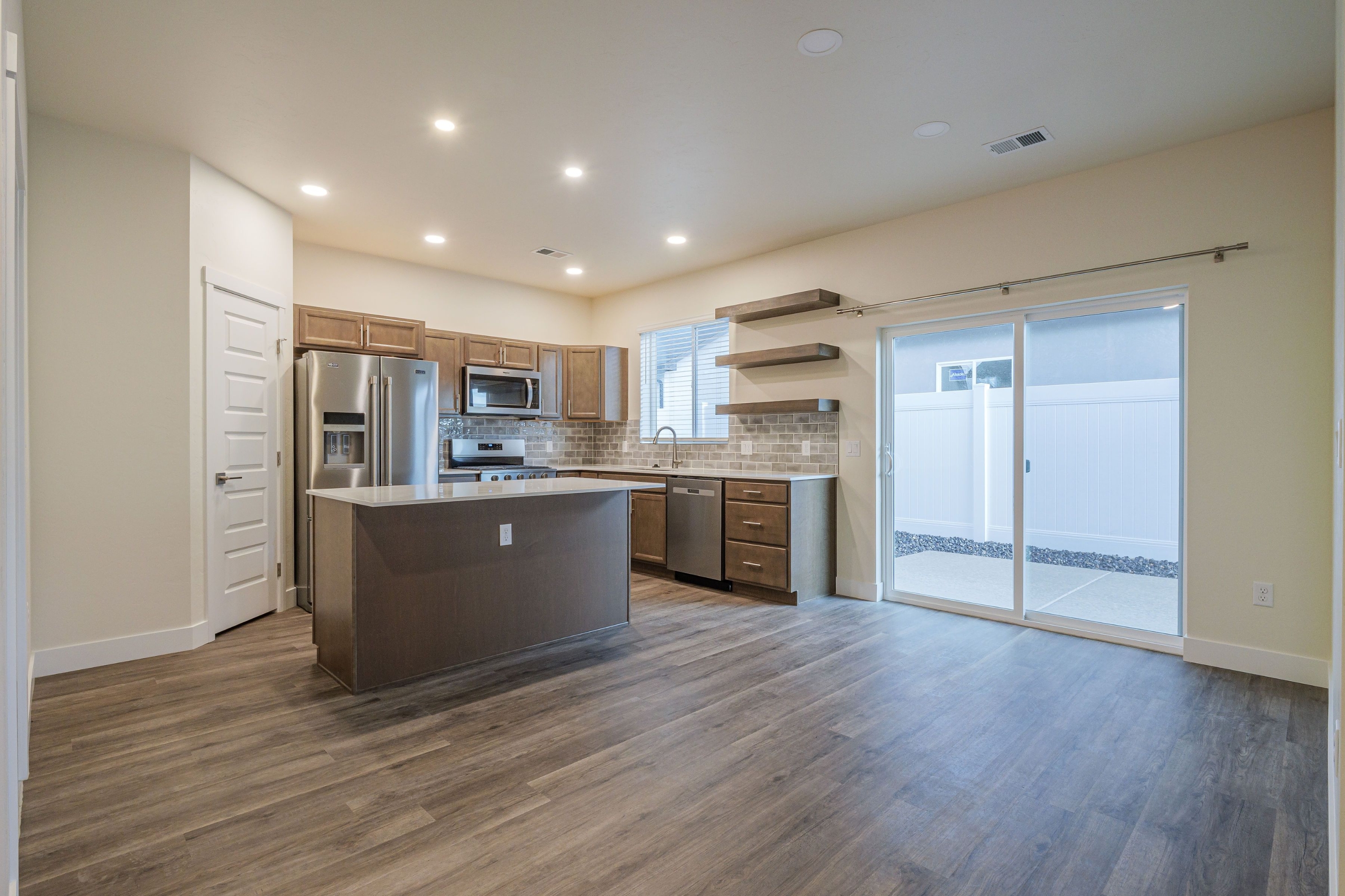 2452 Hamilton Rd