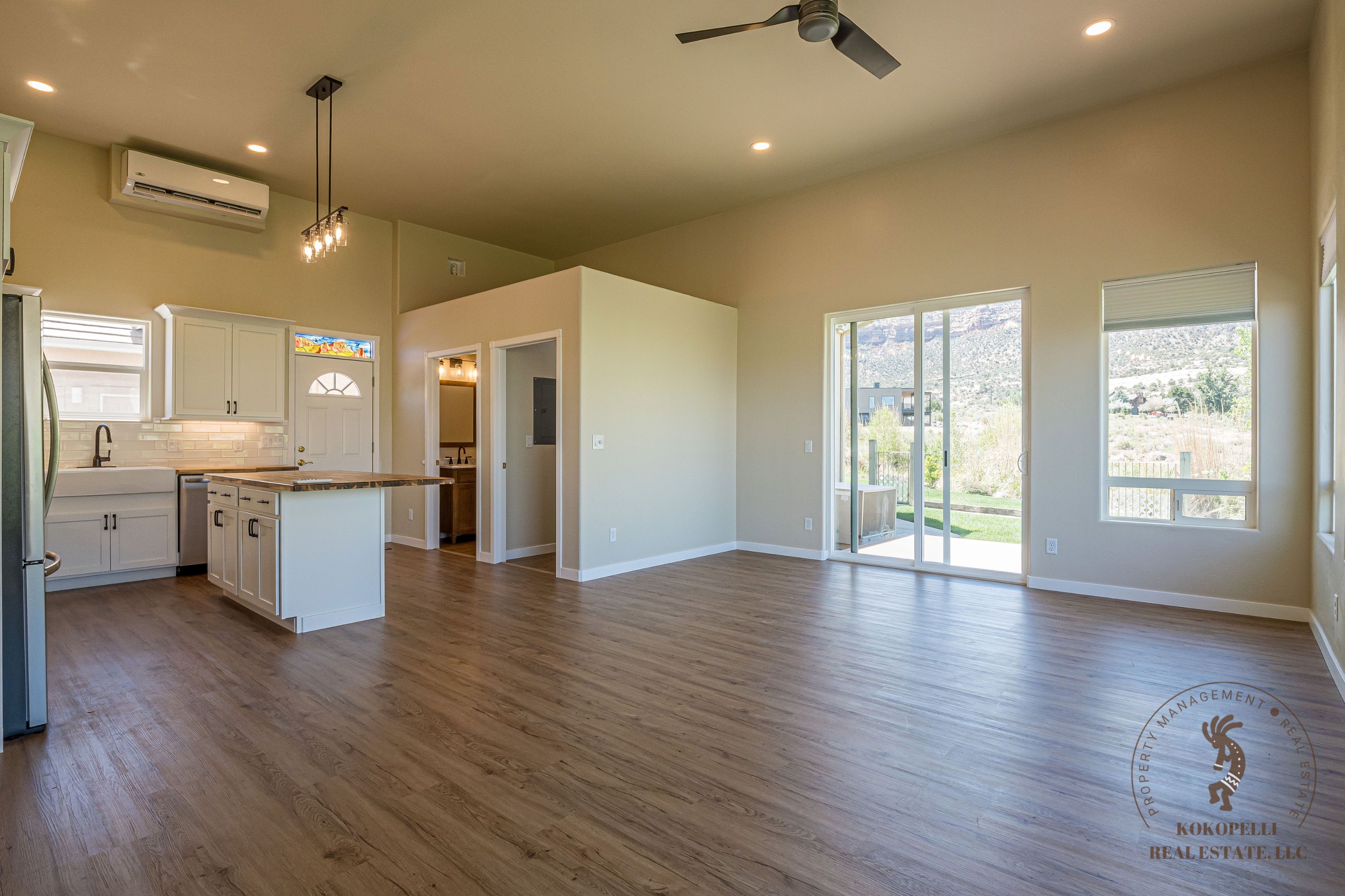 2141 Red Cliff Circle